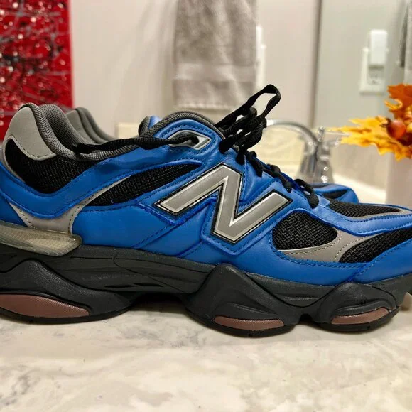 New Balance 9060 (Blue Agate/Black) SZ:11 (Pre-Owned) - Picture 2 of 8